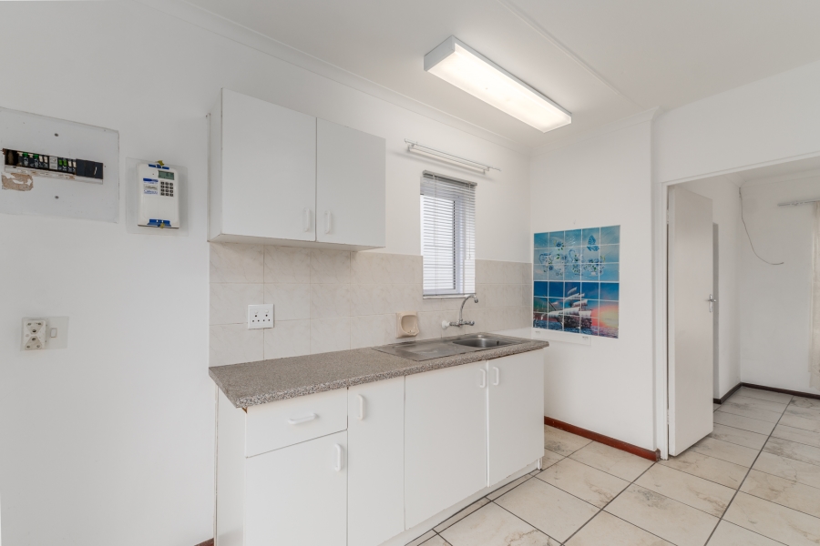 1 Bedroom Property for Sale in Strand South Western Cape